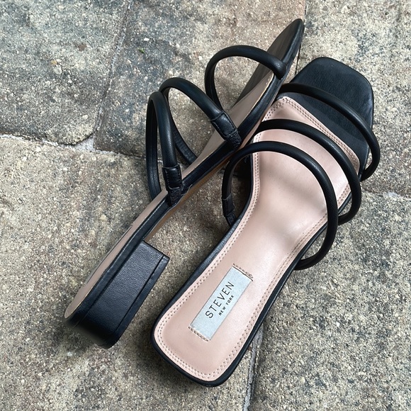 Steve Madden sandals worn once - Picture 3 of 4